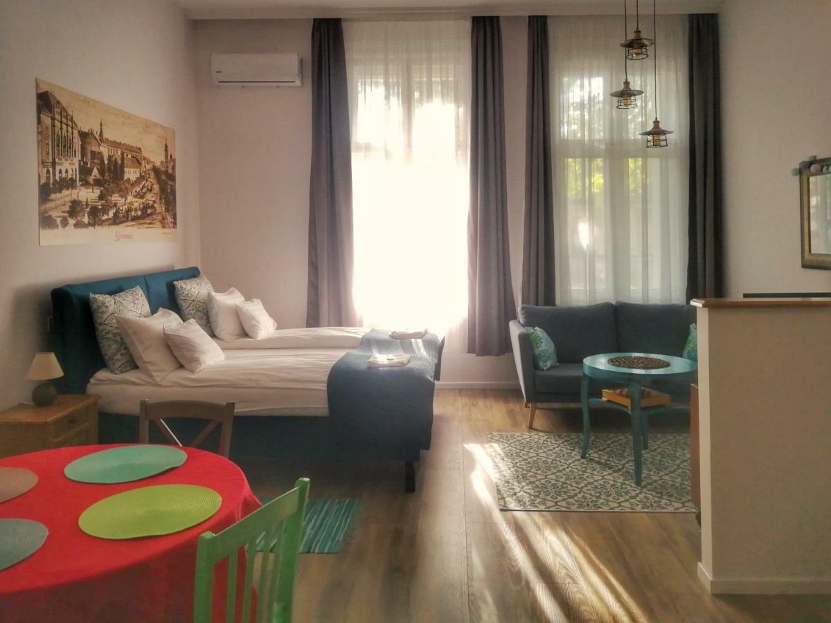 M37 Apartman Debrecen Eksteriør billede